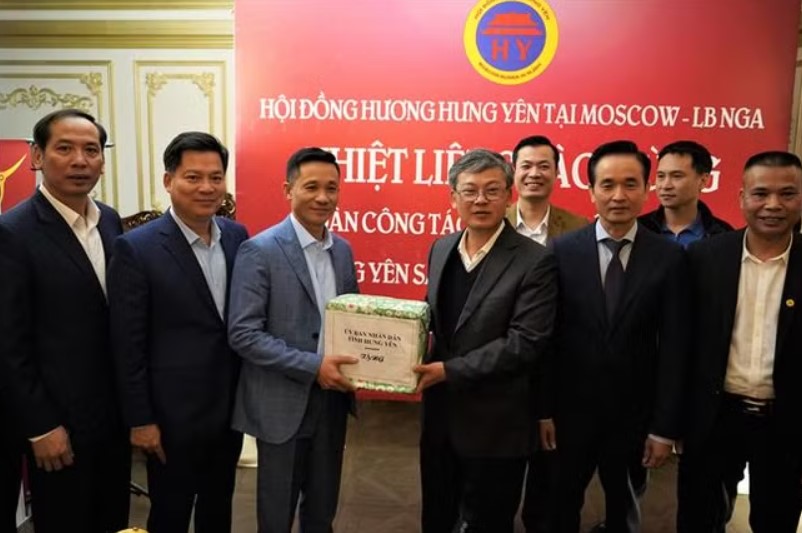 Ảnh hoạt động tương trợ đồng hương trong các chương trình cộng đồng